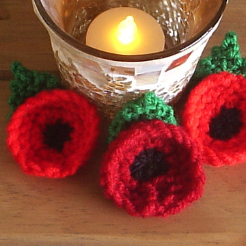 Little Poppy flower easy 15mins knit DK knitting pattern for Remembrance Sunday Armistice & Memorial day
