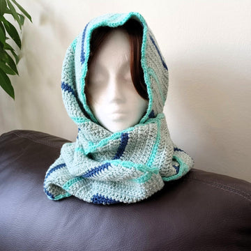 Candy Cane Infinity Scarf