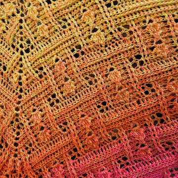 Flat Triangular Scarf "Himera"