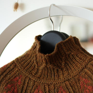 Grass whispers pullover