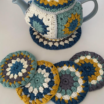 Grandma Tea Cosy with coasters