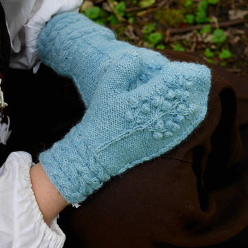 Frostberry Hat & Mittens