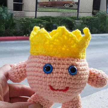 Peachy Queen Amigurumi