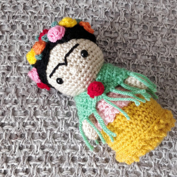 Frida Kahlo crochet Amigurumi