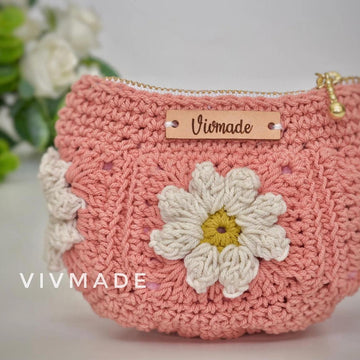 Granny Square Daisy Pouch