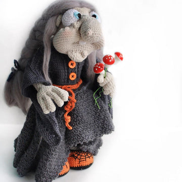 The witch and her little owl