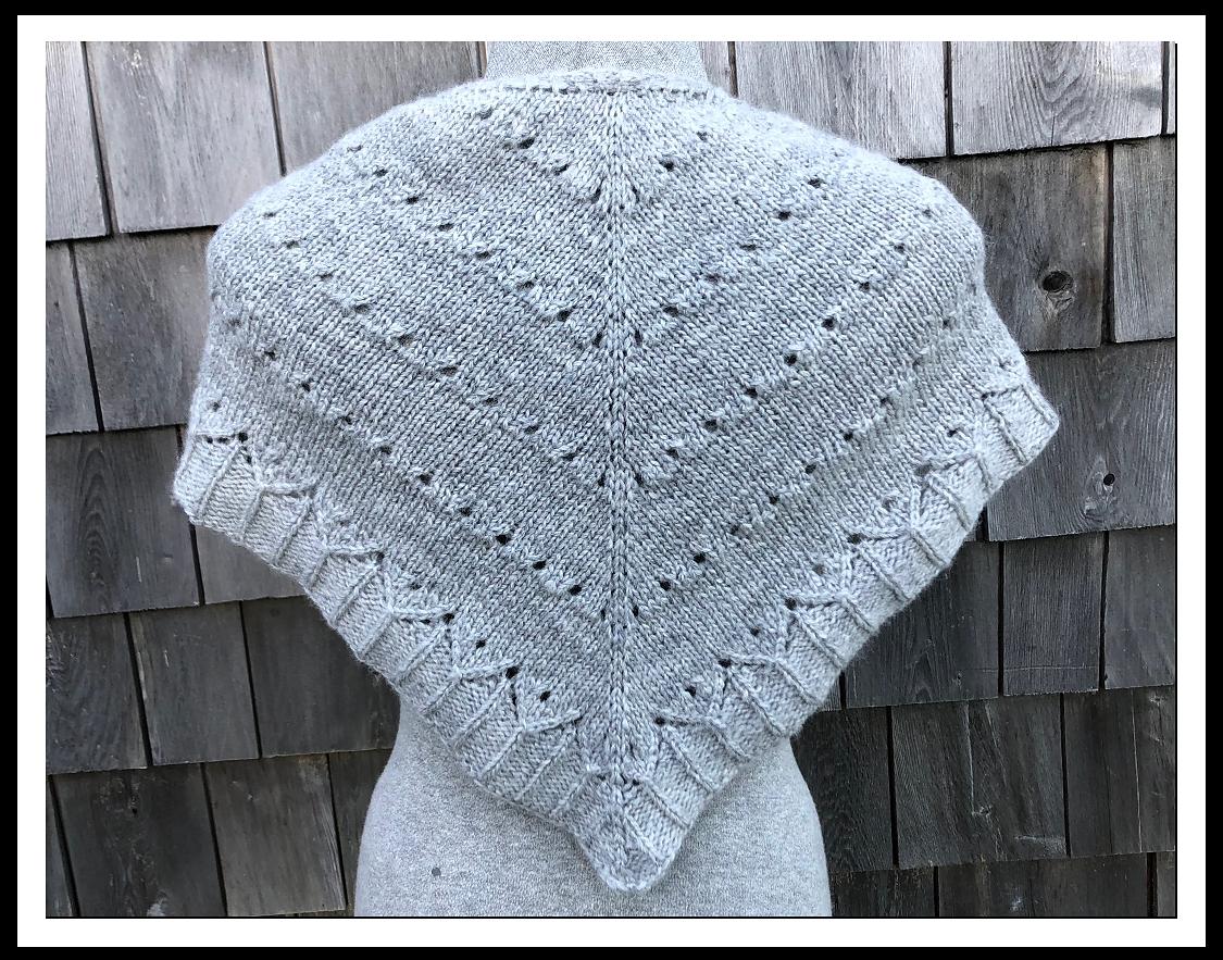 Embrasure Shawlette