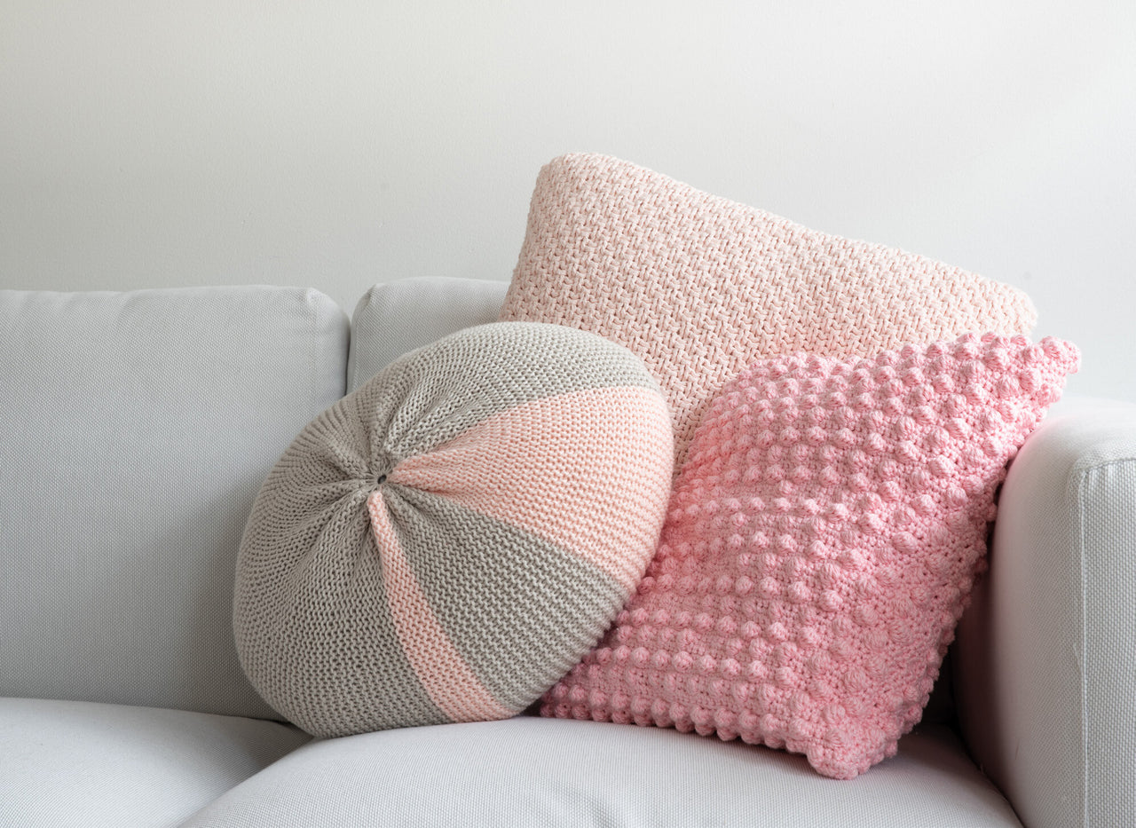 Bobbles Cushion in Yarn and Colors Super Must-Have - YAC100027 - Downloadable PDF
