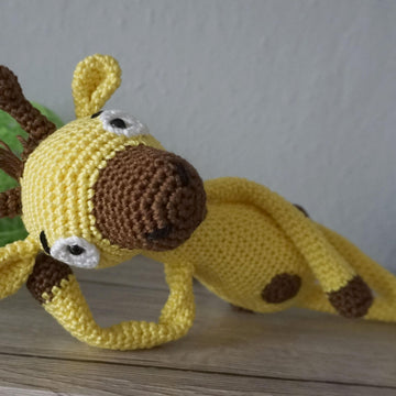 Crochet Pattern for the Giraffe Joy!