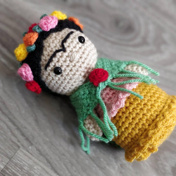 Frida Kahlo crochet Amigurumi