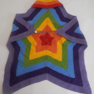Baby-wearing hooded star blanket