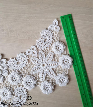 Crochet lace collar "Christmas".