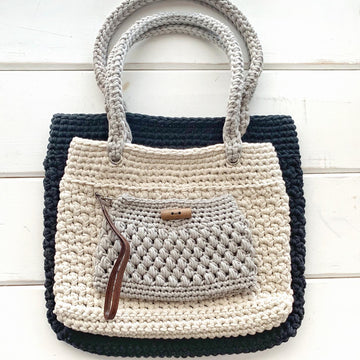 The Mega Tote 060