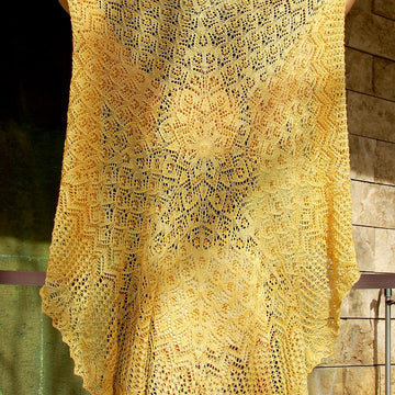 Ju Hua, a circle shawl
