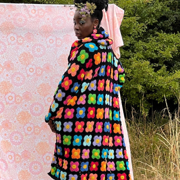Wrapped in flowers Hoody