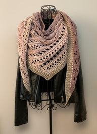 Flat Triangular Scarf "Delia"