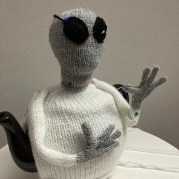 EARL Grey Alien Teacosy