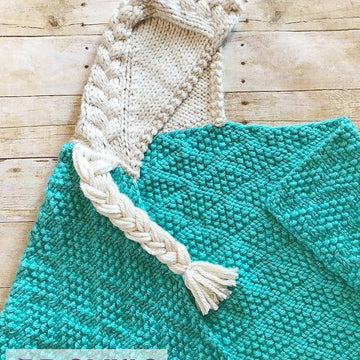Hooded Elsa Blanket