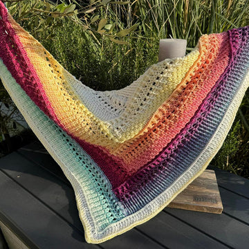 Triangular Scarf "Valeria"