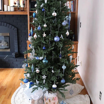 Snowbell Tree Skirt