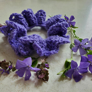 Softly Scalloped Shells Scrunchie
