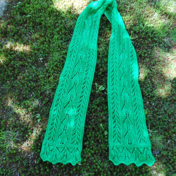 Lacy Apple Leaf Scarf