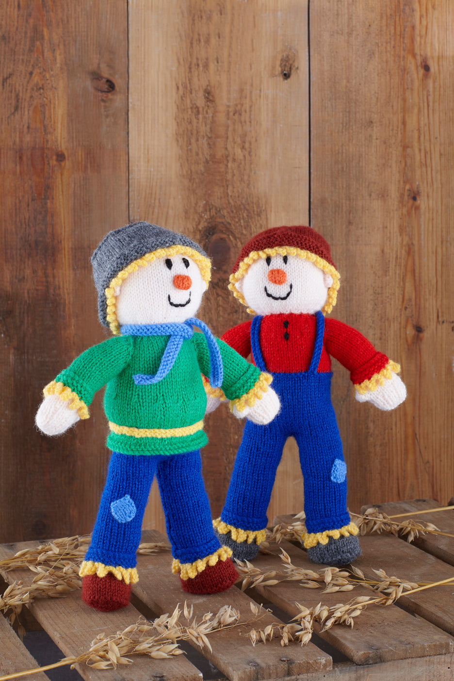 Scarecrow with Jeans & Scarecrow with Dungarees in King Cole Big Value DK  - 9140 - Leaflet