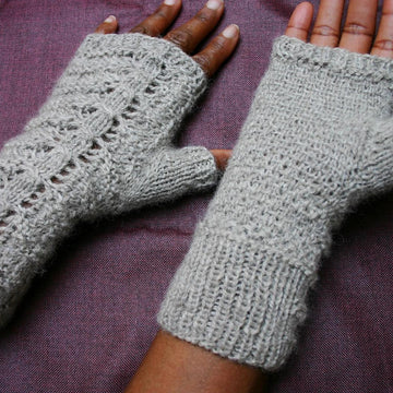Yzzy Mitts