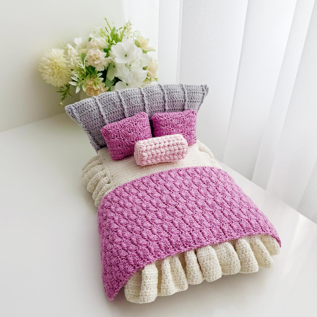 Crochet Doll bed, amigurumi doll furniture, crochet doll furniture