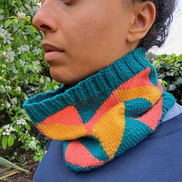 Chevrons Cowl
