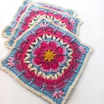 Twisted Crazy Daisy 9inch Square