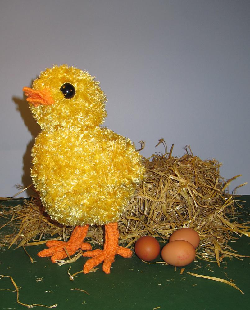 Giant Superfast Fluffy Easter Chick