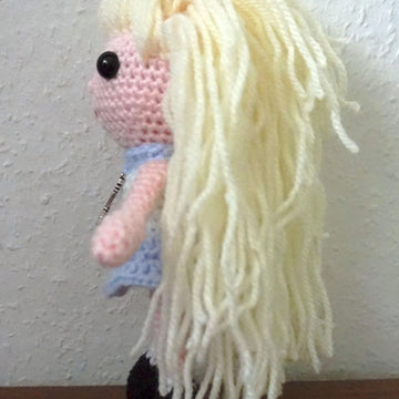 Crochet Pattern for the little Alice!