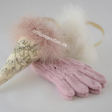 Princess T - vintage gloves for girls