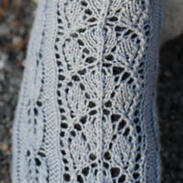 Leafy lace socks