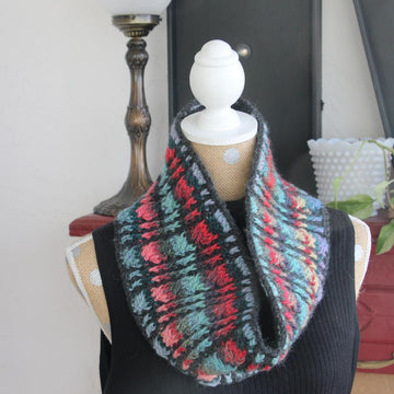 Colored Cable Cowl
