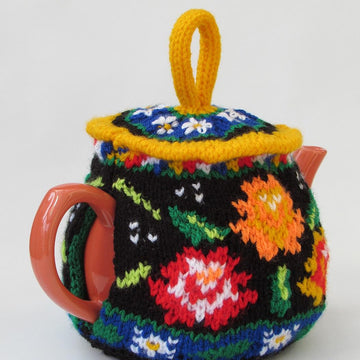 Canal roses tea cosy
