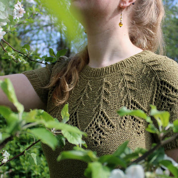 Flourish Tee