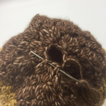 Cluster stitch hat