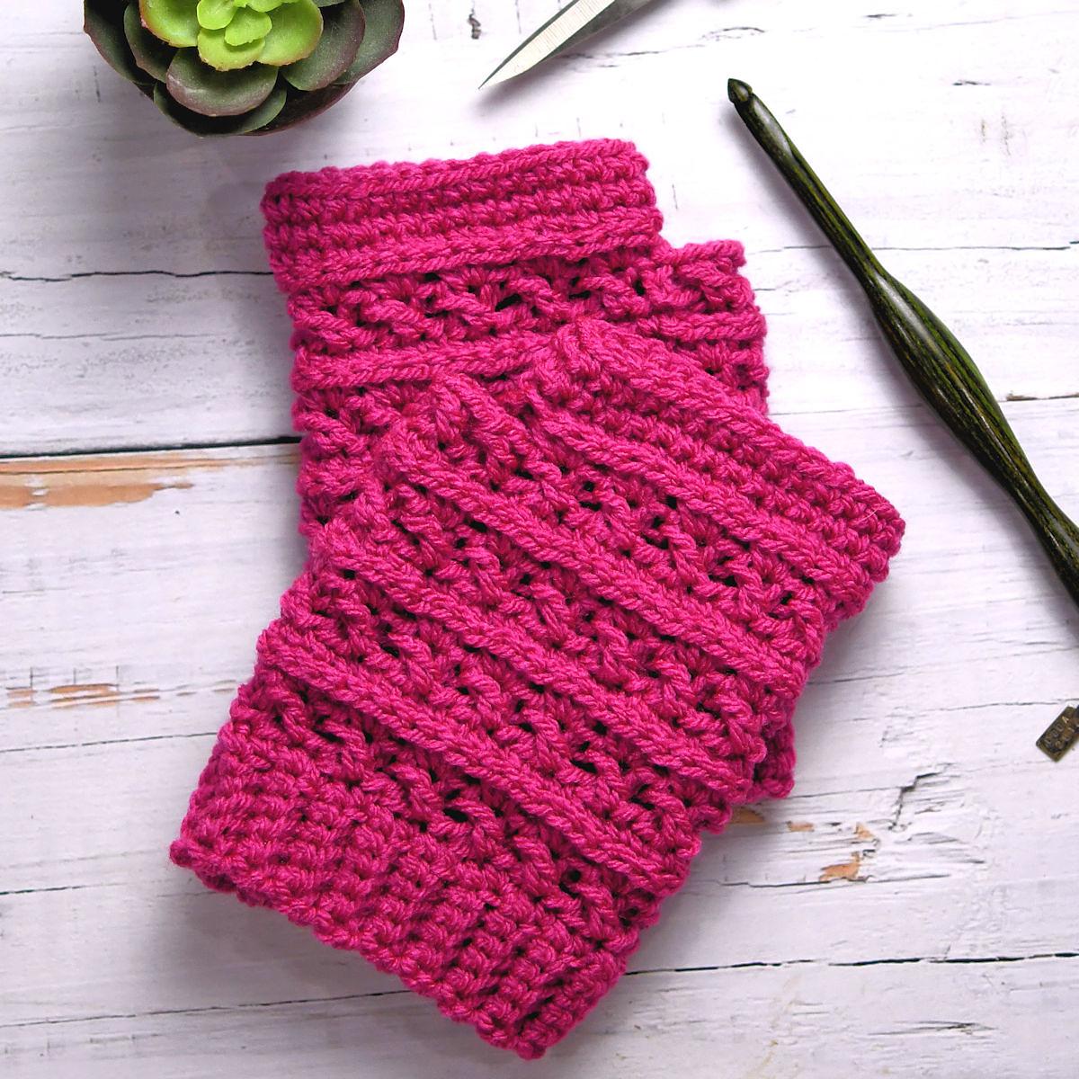 Sweet Pea Fingerless Mitts