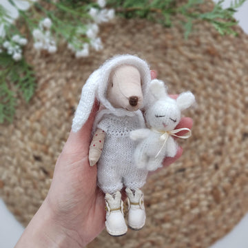 Bunny hat for Maileg mouse