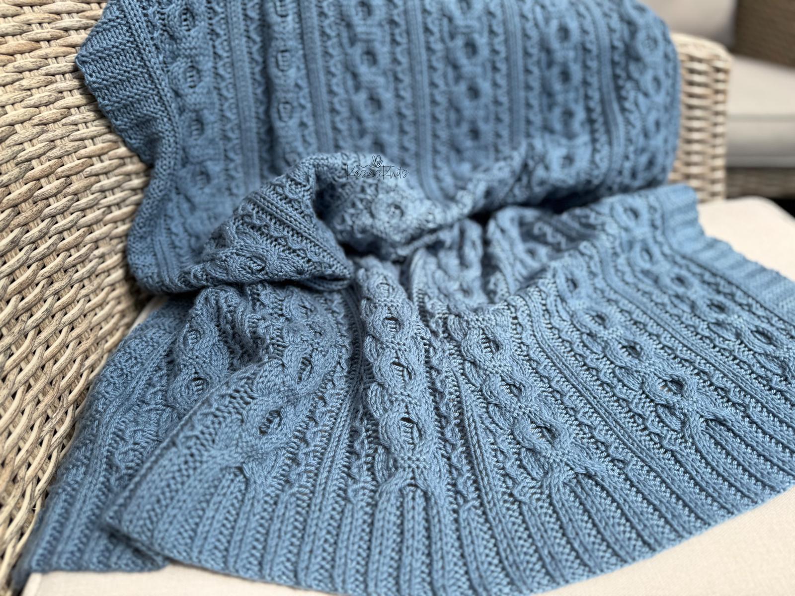 Twist & Cuddle Baby Blanket