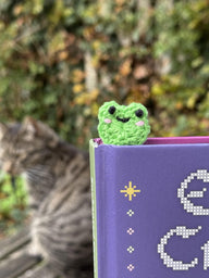 Crochet Frog and Lily Pad Bookmark Pattern