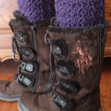 Queen's Lace Boot Cuffs
