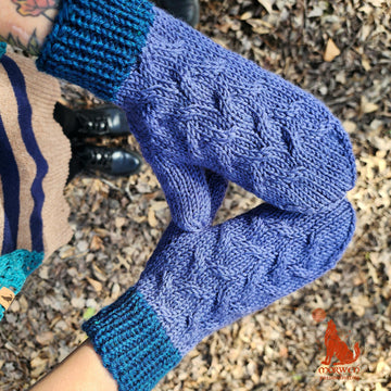 ''Nova Trava'' mittens