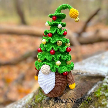 Сhristmas tree gnome 2