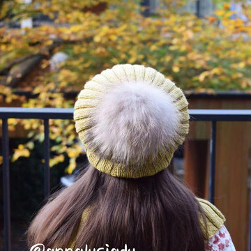 Happy Slouchy Cable hat