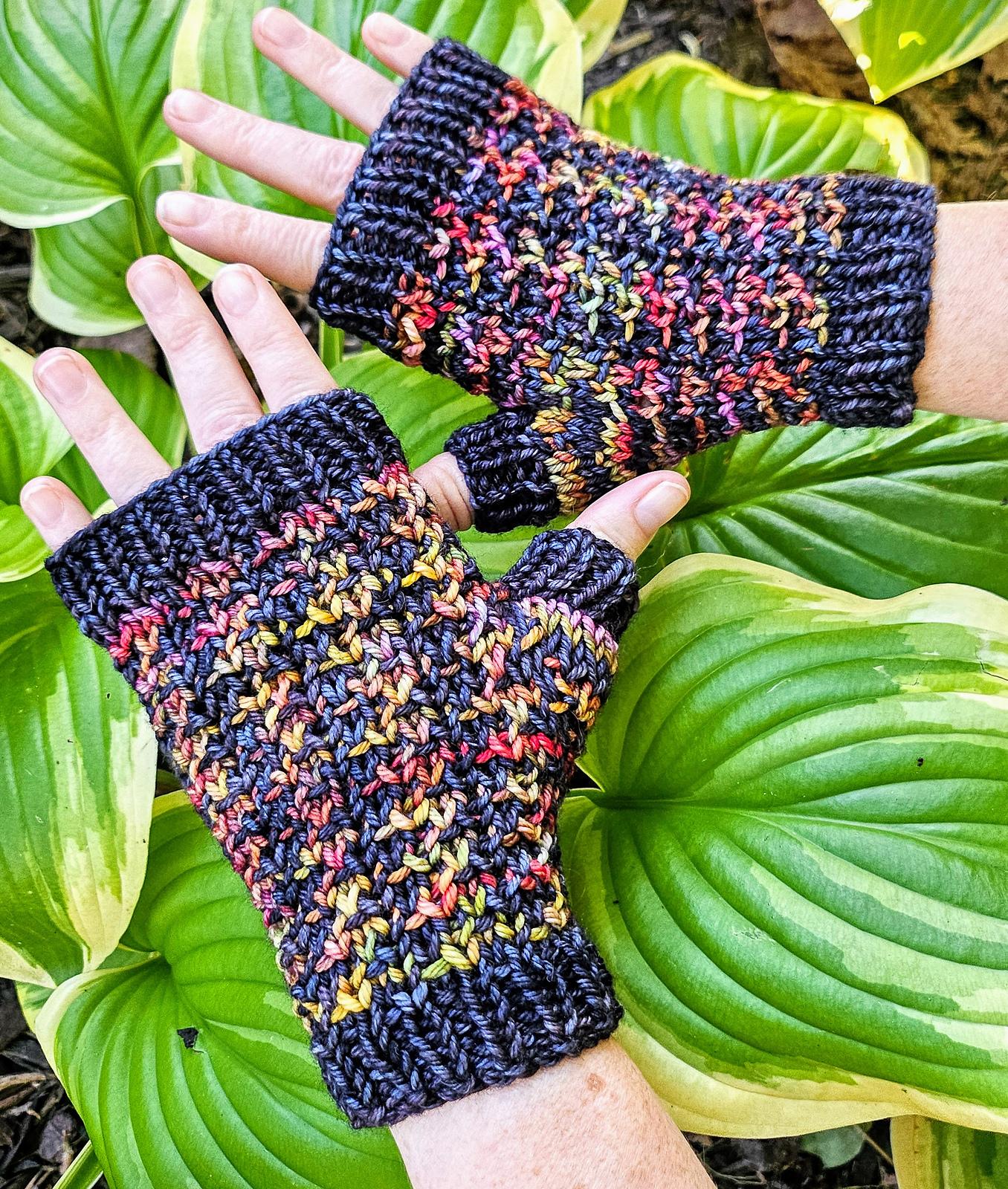 Highland Harmony Gloves