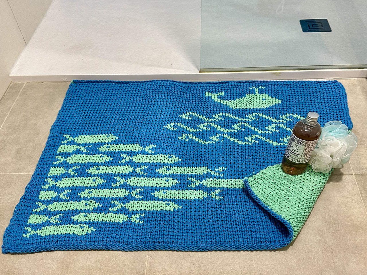 Bath mat mar
