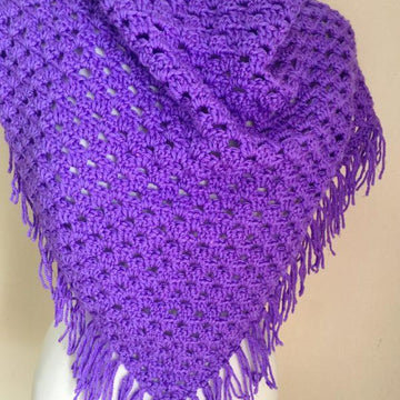 Easy & Quick Crochet Triangle Scarf